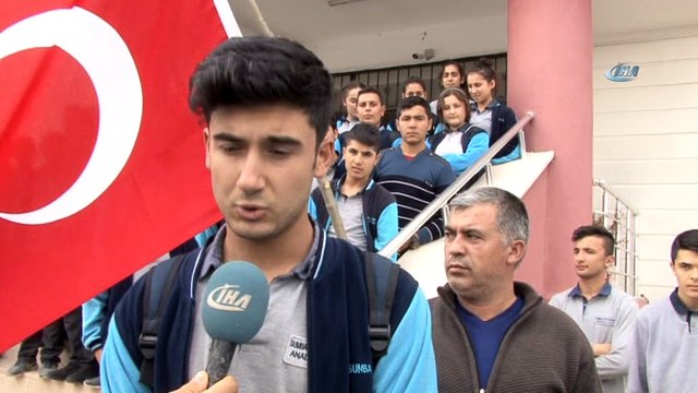 Lise öğrencileri harçlıklarını, servis şoförleri kazançlarını Mehmetçiğe gönderdi