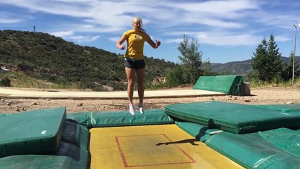 Les entrainements de Elizabeth Swaney, la skieuse qui ne fait pas de ftrestyle