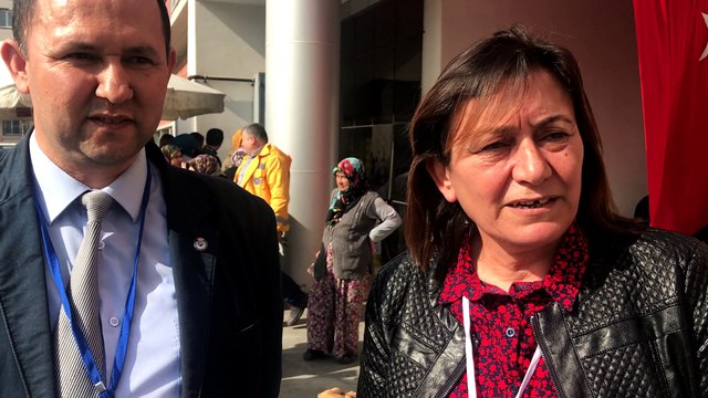 Akhisar’da hastane çalışanlarından Zeytin Dalı Harekatı Şehitleri için lokma hayrı