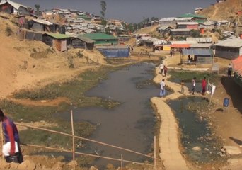 Скачать видео: WHO Says Rohingya Refugees Face 'Huge Risk' as Monsoon Season Approaches