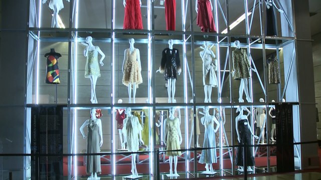 Carmen Lomana expone sus 'joyas de la moda'