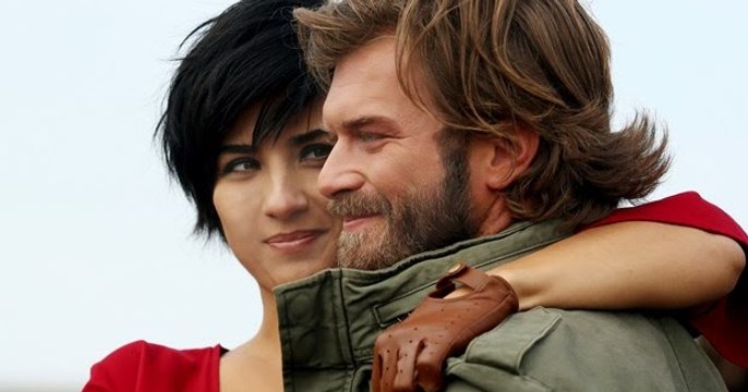 Cesur and Sühan - Tuba Büyüküstün & Kıvanç Tatlıtuğ - Cesur ve Güzel [Brave and Beautiful]