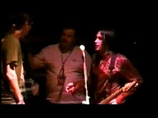 Nuno Bettencourt Invites Fans Onstage London 98