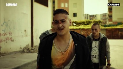 Leçon de napolitain avec le cast de Gomorra : les salutations - CANAL+