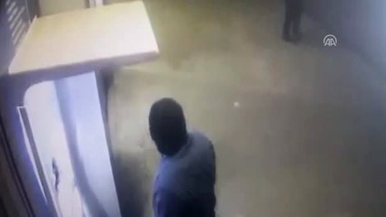Atm Hırsızı Suçüstü Yakalandı - Aksaray