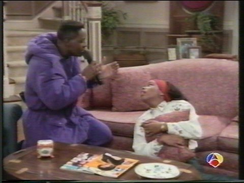 Cosas de casa EL PRIMER BESO de Steve Urkel y Laura Winslow