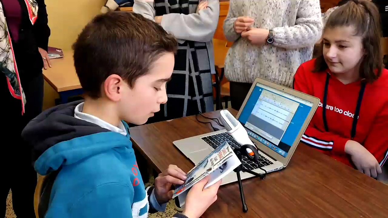 Amay: les élèves de l'Abbaye de Flône enregistrent des audiobooks pour aveugles et malvoyants