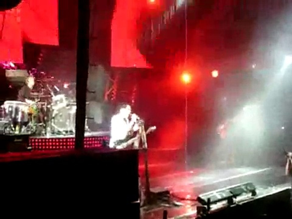 Muse - Hysteria, Rod Laver Arena, Melbourne, Australia  11/15/2007