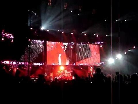 Muse - Hysteria, New Arena, St. Petersburg, Russia 10/19/2007