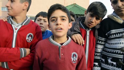 İsrafın önüne geçip sokak hayvanlarını besliyorlar - AĞRI