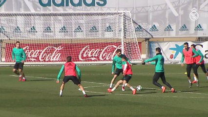 Скачать видео: Entrenamiento del Real Madrid tras la victoria ante el Leganés