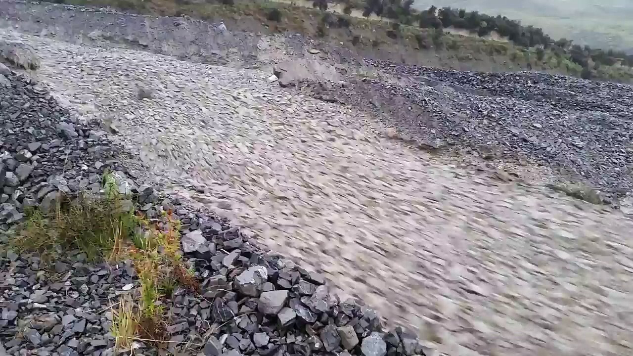 Cette rivière s'est transformé en rivière de rochers en quelques secondes - Rakaia River (Nouvelle Zélande)
