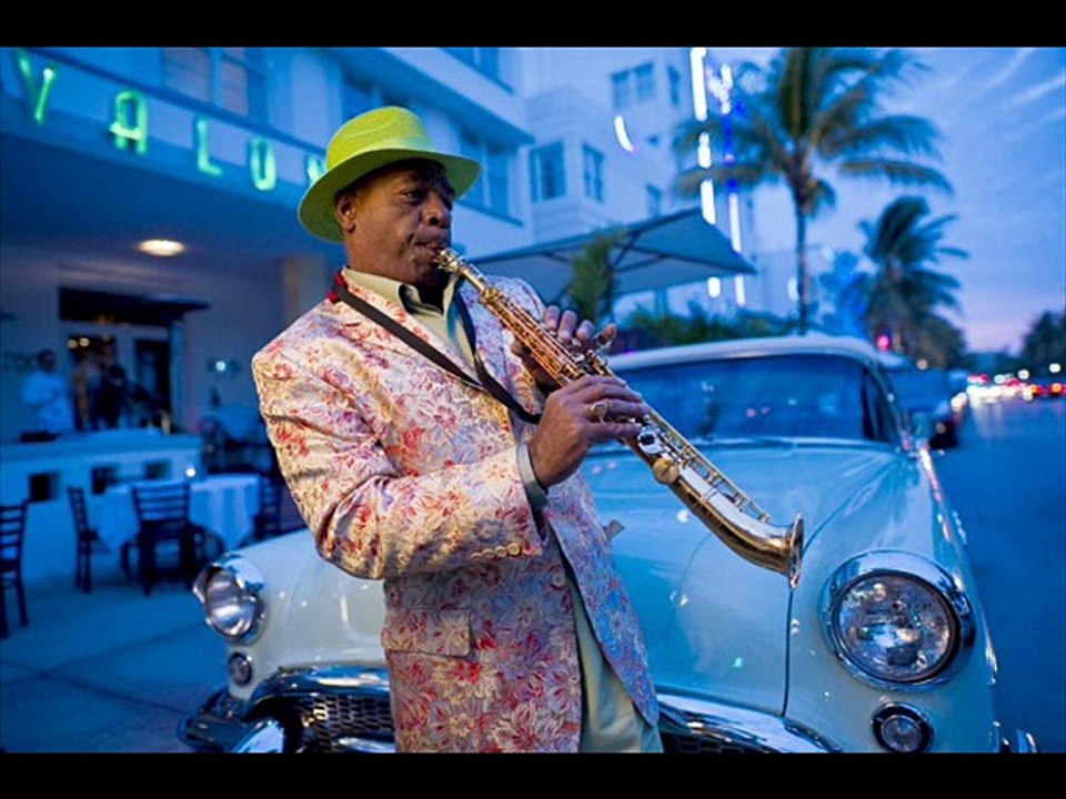 Laëtitia Lewis - What u Tell