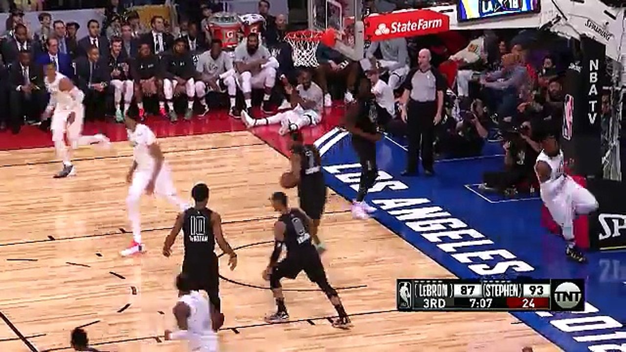 Kyrie Irving e Lebron James juntos de novo