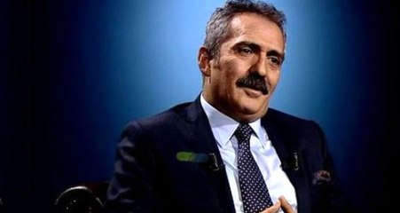 Yavuz Bingöl Oy Verdiği Partiyi Açıklayıp "Yandaş mısınız?" Sorusuna Cevap Verdi