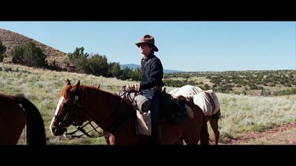 HOSTILES - Extrait _Attaque_ - VOST [720p]