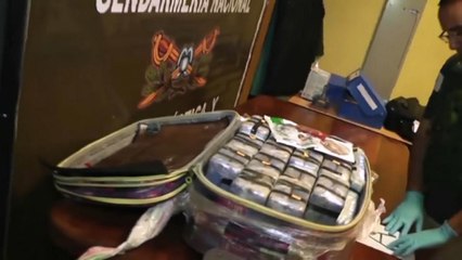 Download Video: Argentina: 400 kg di cocaina sequestrati nell'ambasciata russa