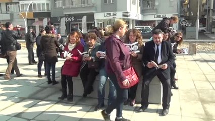 Çocuk İstismarını Kitap Okuyarak Protesto Ettiler - Çorum