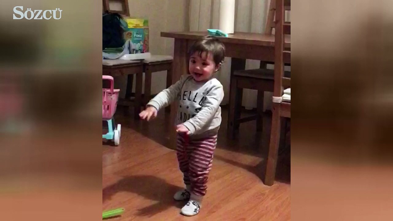 Kartal bebek bu kez rap müzikle coştu