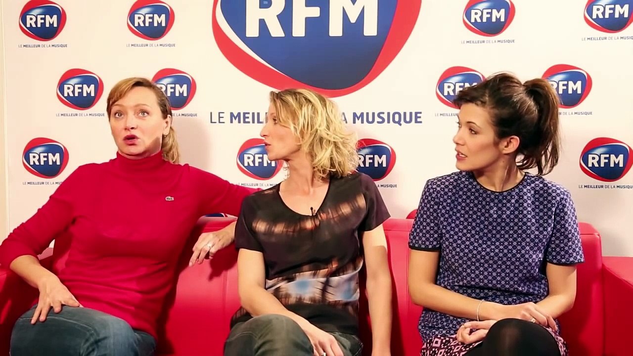 Questions LOVE - Alexandra LAMY, Mélanie DOUTEY et Julie FERRIER / JAMAIS LE PREMIER SOIR