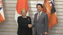 Bachelet destaca en Japón el valor del TPP en su último viaje como presidenta