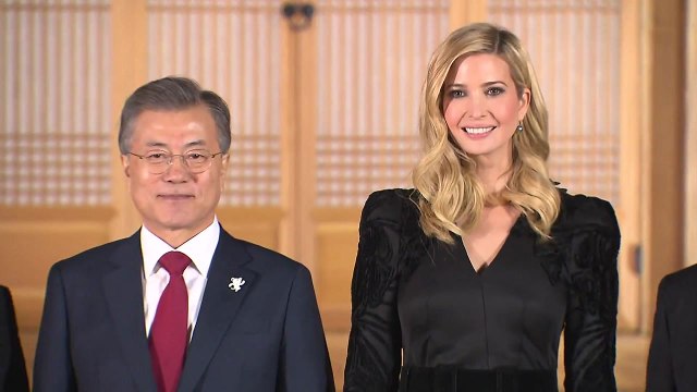 문 대통령, 이방카와 만찬...트럼프 메시지 전달 / YTN