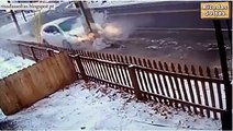 Driver loses control of the car and knocks violently against a pole