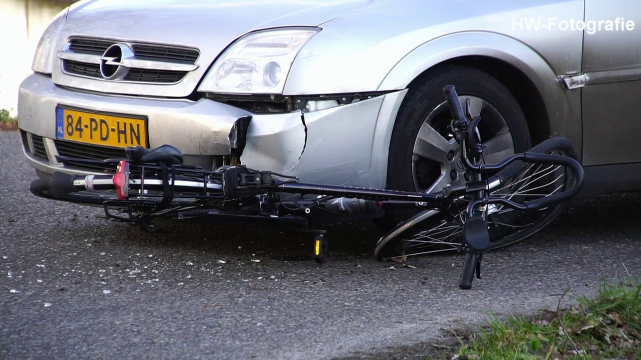 Fietser gewond na aanrijding met auto in Nieuwleusen