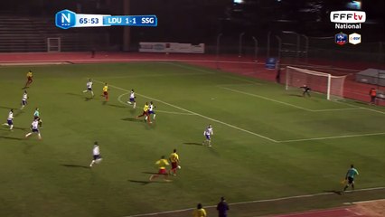 Très belle sortie du gardien!