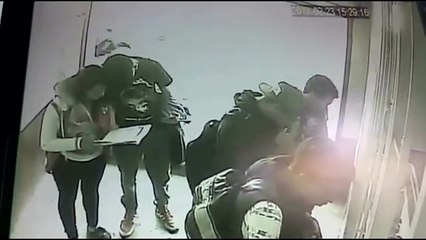 Estudiante se enfrenta a rateros durante un asalto en Ecatepec part1