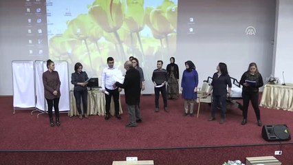 Doktor Yazdı Sağlık Çalışanları Oynadı