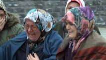 Fatih’te bilezikleri için öldürülen yaşlı kadının cenazesi ailesine teslim edildi