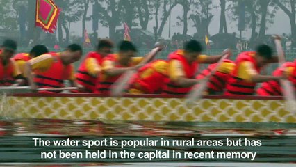 Dragon boat race makes a splash in Hanoi