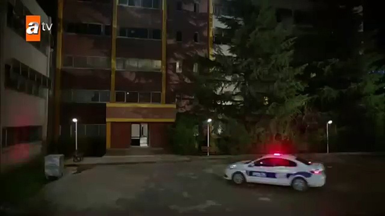 Ali kızlar için intihar edecek mi? - Kırgın Çiçekler 105. Bölüm