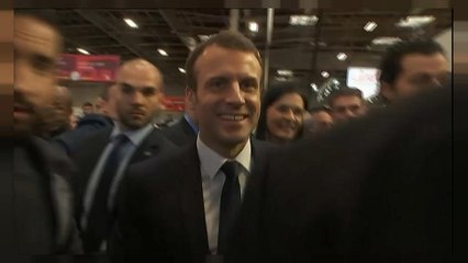 Macron fischiato da agricoltori e allevatori