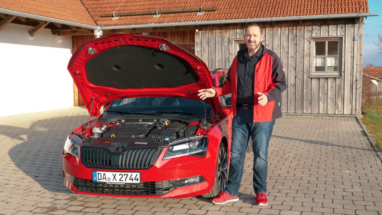 Vergleich - Skoda Superb Combi gegen Audi A6 Avant, Mercedes E-Klasse T-Modell, BMW 5er Touring und Volvo V90