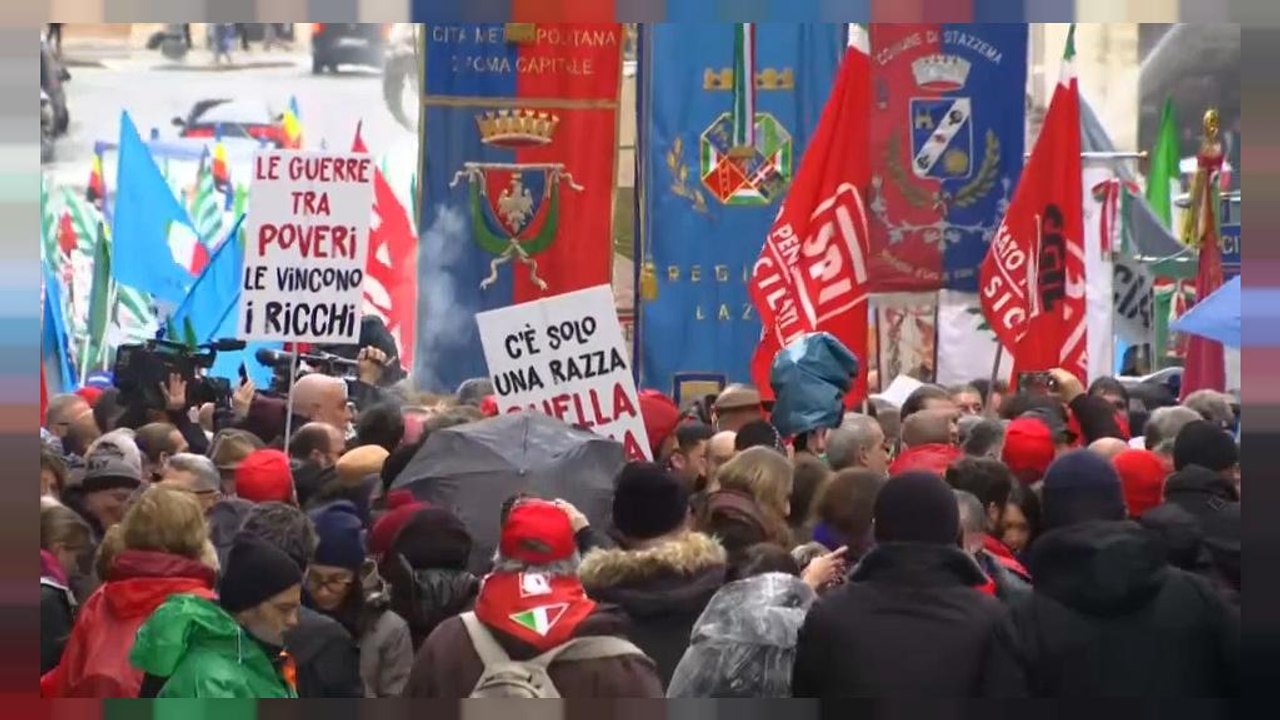 Italien: Parteien rufen zu Demonstrationen auf