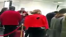 مريم الدباغ تتجاهل المسافرين و لا تلتزم بالصف في مطار تونس قرطاج