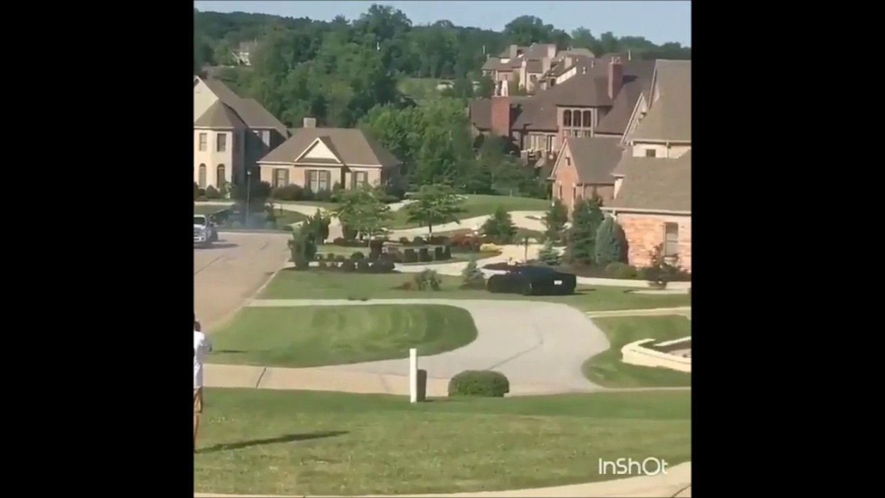 Première sortie avec sa Corvette... Pas très concluant dans le virage