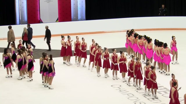 Medal Ceremony Intermediate, Junior, Senior : Championnats de patinage synchronisé 2018 de Patinage Canada (10)
