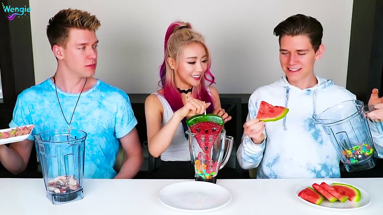 SOUREST GUMMY VS REAL FOOD SMOOTHIE CHALLENGE! Giant Gross Worm Toxic Waste! Wengie & Collins Key