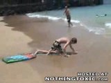 Régis fait du surf...