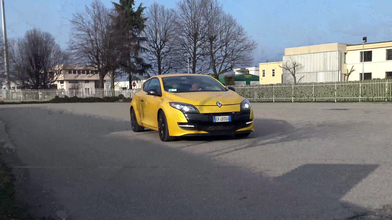 RENAULT MEGANE RS 265 CV WORKING FAST