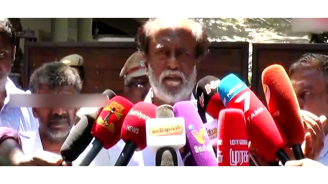 ஸ்ரீதேவி கேமரா முன்னால் நெருப்பு - ரஜினி
