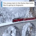 On a l'impression que ce train n'est pas réel est pourtant si! Alpes Suisses