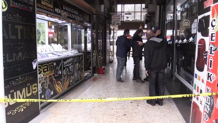 Soygun girişimini engelleyen iş yeri sahibi yaralandı - DÜZCE