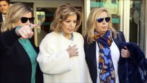 Las lagrimas de María Teresa Campos saliendo del hospital con Terelu y Carmen Borrego