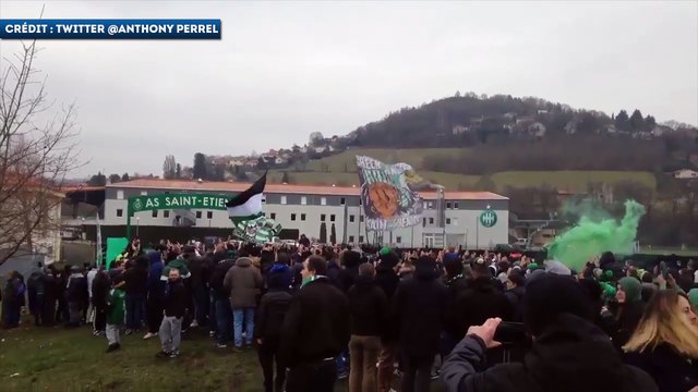 Les supporters des Verts affichent leur soutien