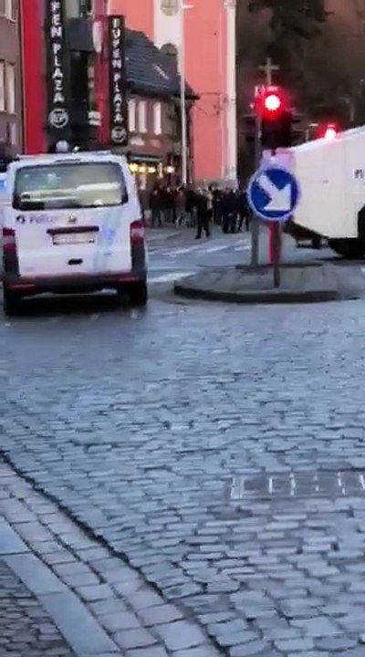 Bagarres entre les supporters de l'AS Eupen et de Lokeren avant le match de samedi