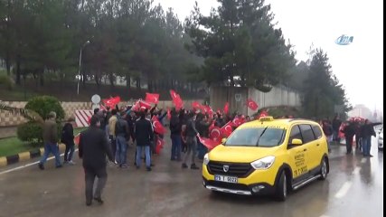 Tanklar Vatandaşların Sevgi Gösterileri Altında Afrin’e Uğurlandı